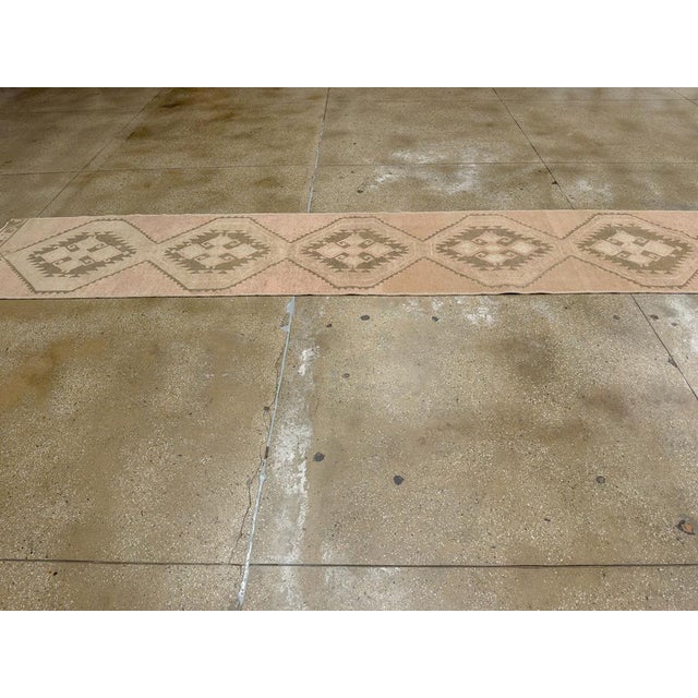 Galerie Shabab Collection Mid-20th Century Turkish Anatolian Long Runner For Sale In New York - Image 6 of 10