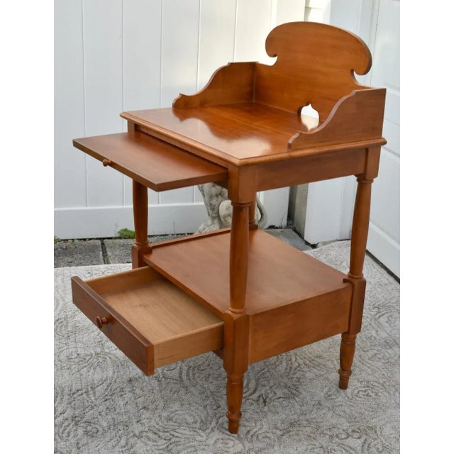 Wood Lexington Cherry Table Americana Style Vintage Stand Pull Out Drawer For Sale - Image 7 of 12