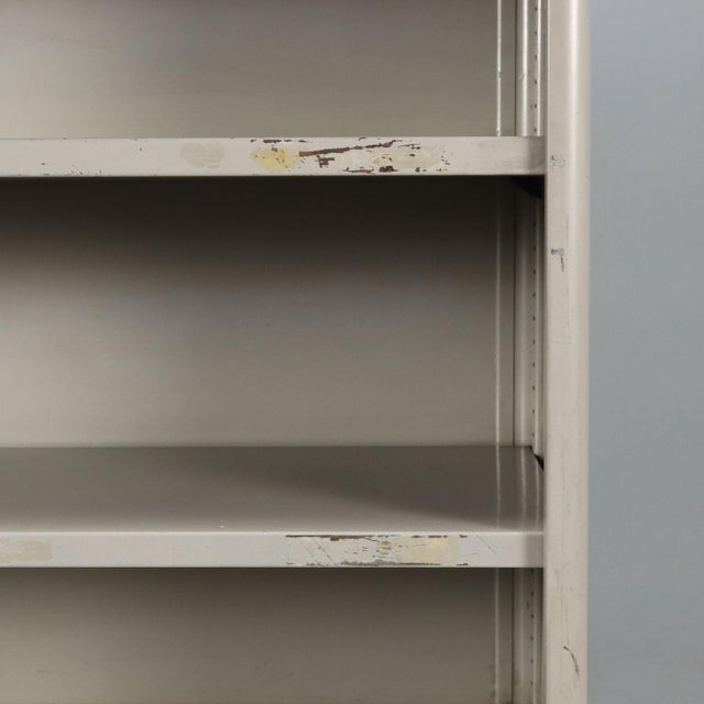 Vintage Bookcase in Enamelled Metal and Glass, 1960s For Sale - Image 6 of 10