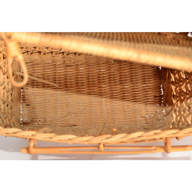 1950s French Bamboo Wicker 2 Wine Bottle Picnic Basket Bohemian Chic Mid-Century For Sale - Image 16 of 16