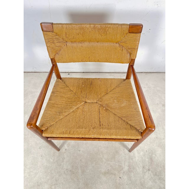 1950s C. 1950s Mel Smilow Walnut Lounge Rush Seat Arm Chair For Sale - Image 5 of 5