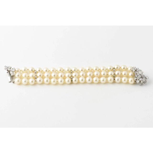 Modern Mid-20th Century Triple Strand Cultured Pearl and Diamond White Gold Bracelet For Sale - Image 3 of 10