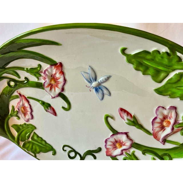 Large English Style Serving Platter Tableware With Spring Green Vines and Pink Flowers For Sale - Image 11 of 17