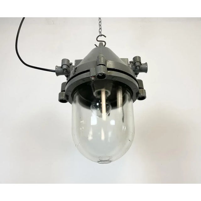 Industrial Dark Grey Industrial Cast Aluminium Explosion Proof Lamp from Elektrosvit, 1960s For Sale - Image 3 of 16