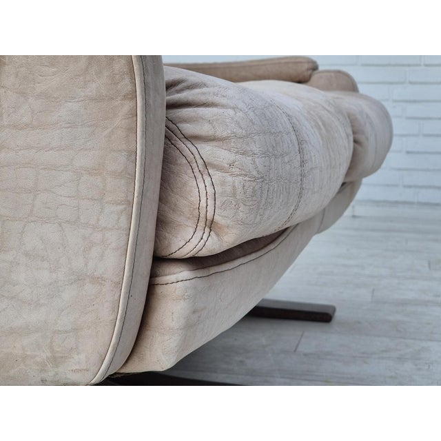 Scandinavian 2 Seater Sofa in Leather, 1970s For Sale - Image 12 of 18