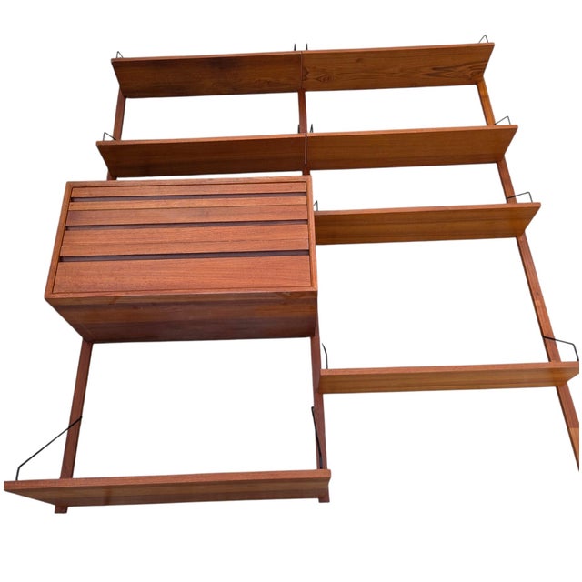 1950 Poul Cadovius Design Wall Mounted Shelf Modular Royal System Teak Cado Unit For Sale - Image 9 of 17