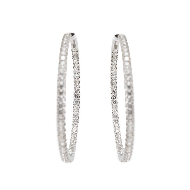 Modern Ladies 14k White Gold Inside Out 3.23ct Pave Diamond Hoop Earrings, A Pair For Sale - Image 3 of 8