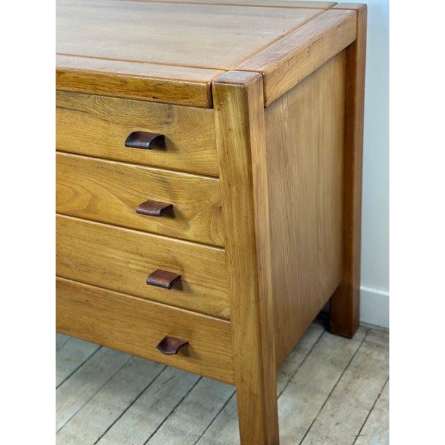 Mid-Century Modern Chest of Drawers in Elm from Maison Regain, 1970s For Sale - Image 3 of 12