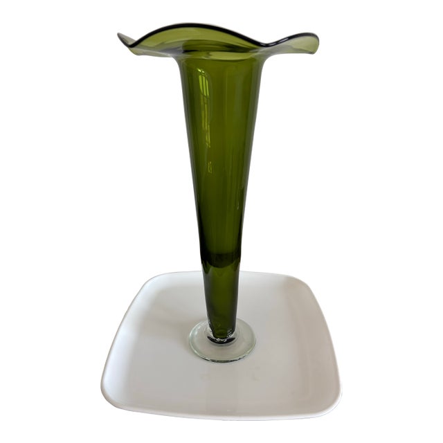 Vintage Mid-Century Modern Trumpet Vase For Sale