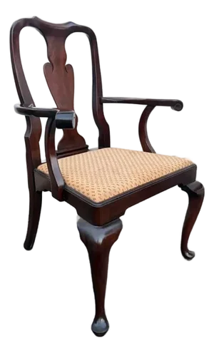 Late 20th Century Henkel Harris Queen Anne Style Mahogany Open Dining Armchair