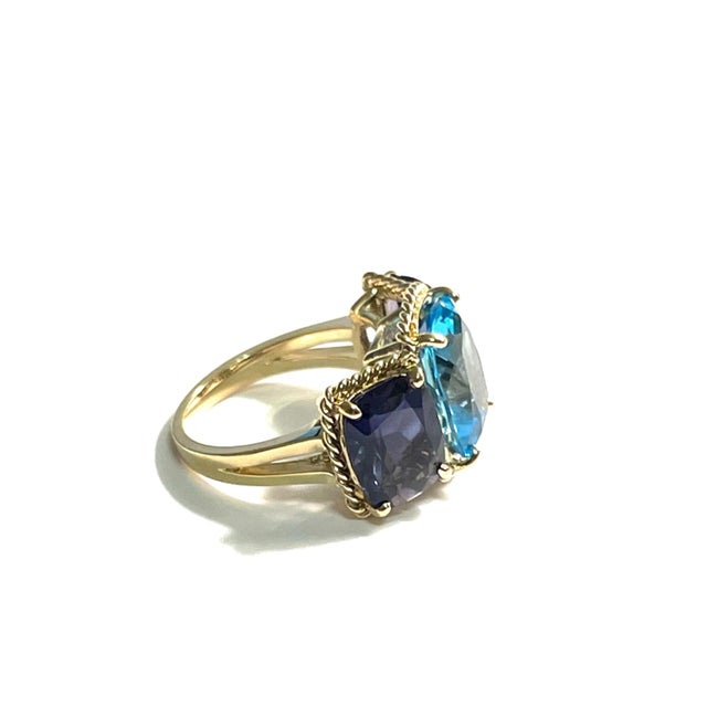 Christina Addison Blue Topaz and Iolite Three Stone Ring With Rope Twist Border For Sale - Image 4 of 8