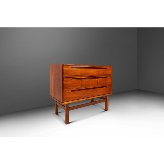 Restored Danish Mid-Century Modern Vanity Dresser in Teak by Nils Jonson for Tørring Møbelfabrik, Denmark, C. 1960s For Sale - Image 10 of 18