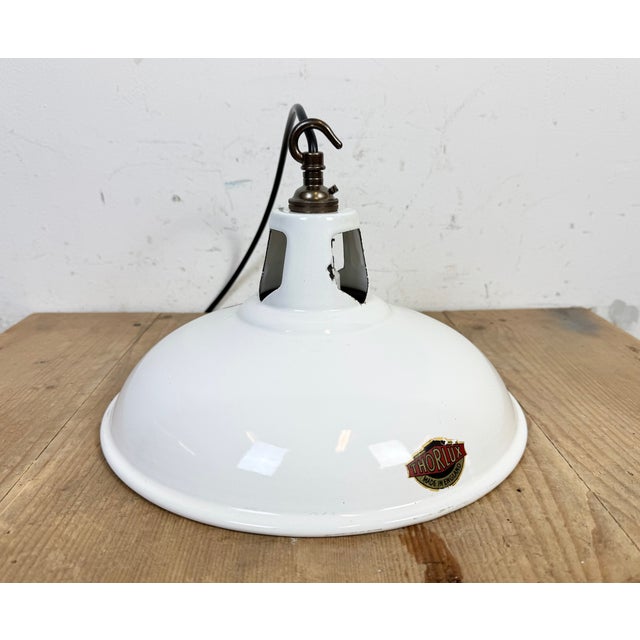 Industrial White Enamel Factory Pendant Lamp from Thorlux, 1960s For Sale - Image 11 of 17