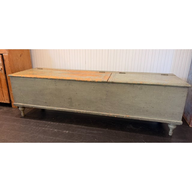 Wood Long Painted Pine 19th Century American Storage Trunk For Sale - Image 7 of 10