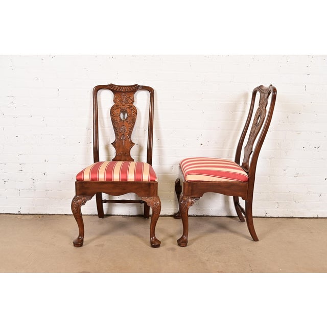 Wood Henredon Chippendale Carved Mahogany Dining Chairs, Set of Eight For Sale - Image 7 of 13