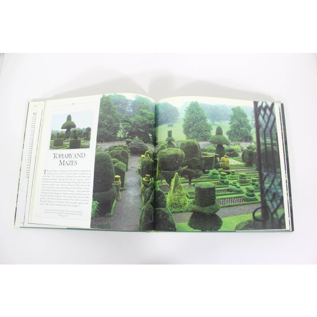 1987 the Country House Garden a Grand Tour Book Hardcover Hard Cover, Gift for Outdoor Design Decor Coffee Table For Sale - Image 6 of 7