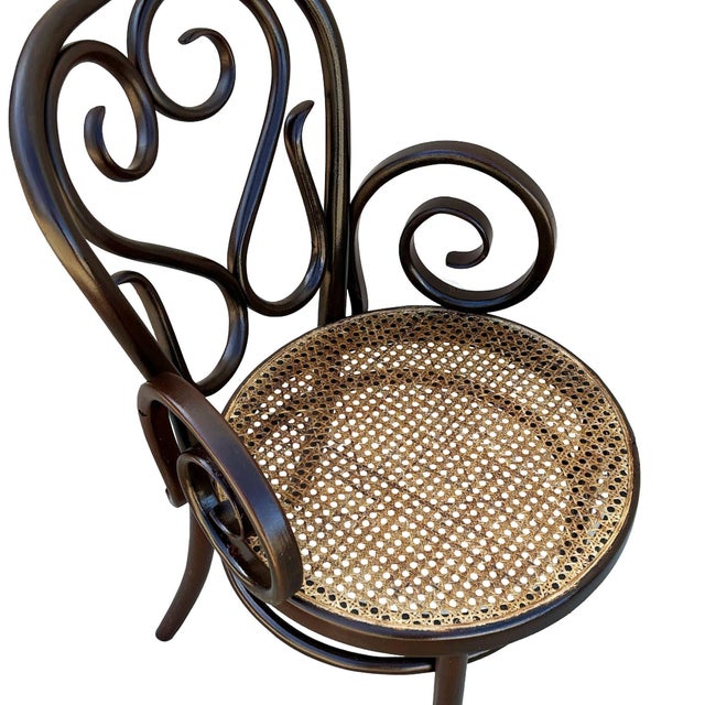 Late 19th Century Large Victorian No.4 Bent Oak Cafe Daum Style Bentwood Armchair by Thonet For Sale In Los Angeles - Image 6 of 6
