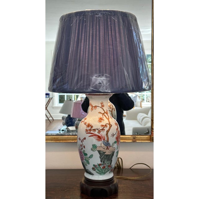 Ceramic Vintage Chinese Porcelain Pottery Chinoiserie Table Lamp With Blue Shirred Fabric Shade For Sale - Image 7 of 10