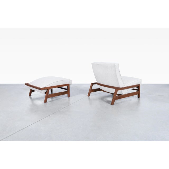 Tobia Scarpa Mid-Century Modern Walnut Lounge Chair and Ottoman After Tobia Scarpa, 1960s For Sale - Image 4 of 12
