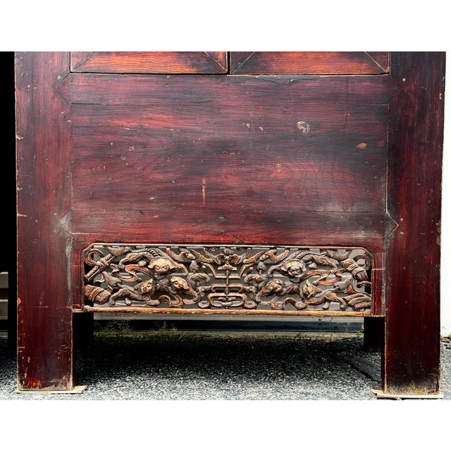 Mid 19th Century Qing Dynasty Chinese 19th Century Cabinets - A Pair For Sale - Image 5 of 18
