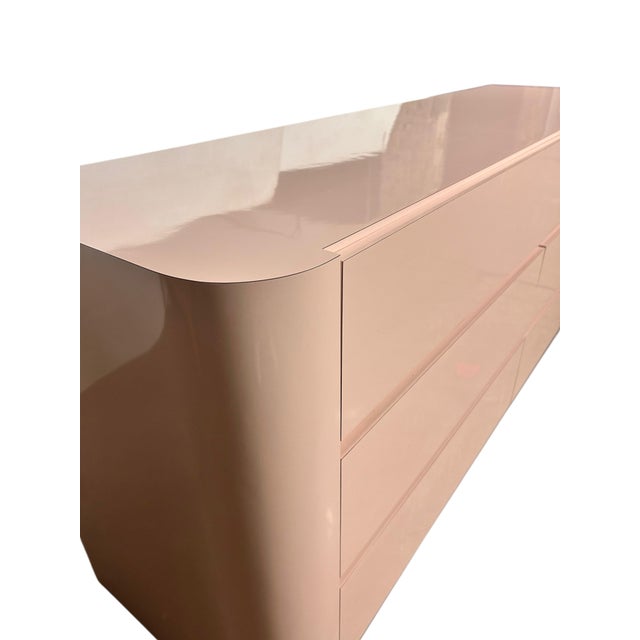 1980s Vintage Pink Post Modern 6 Draw Dresser For Sale - Image 4 of 7