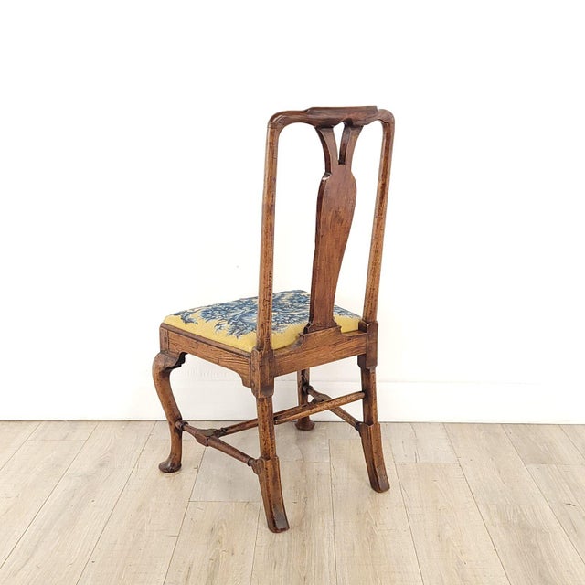 English Oak Provincial Queen Anne Chair, 19th Century or Earlier For Sale - Image 4 of 12