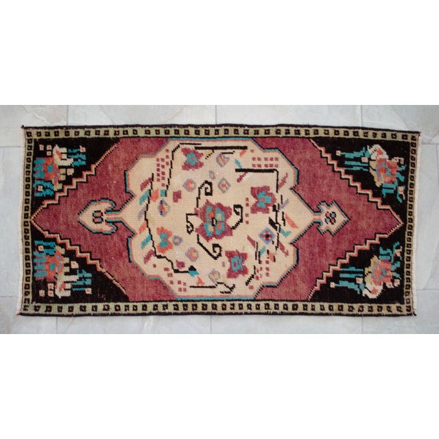 1970s Small Rug, Entryway Rug, Bath Mat, Kitchen Decor, Turkish Rug, Door Mat 1'8" X 3'6" For Sale - Image 9 of 12