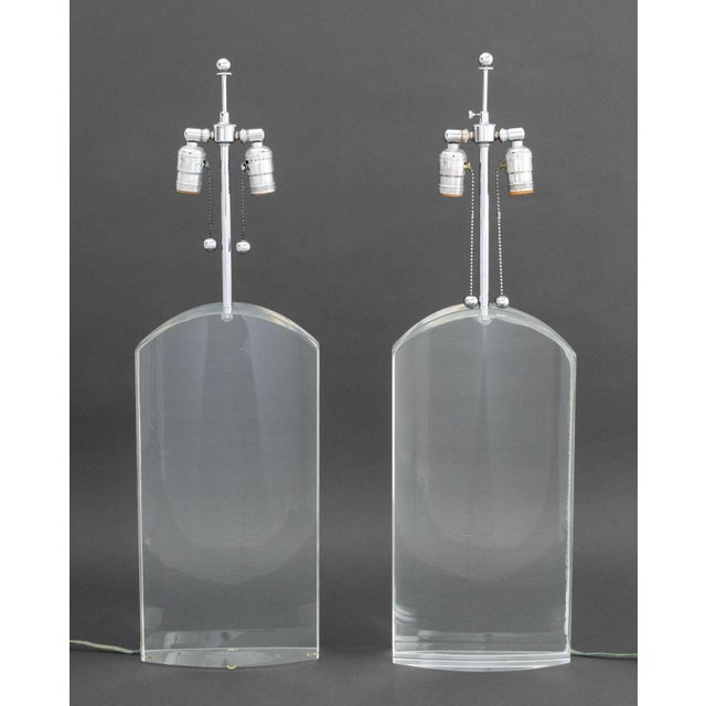 Modern Modern Clear Acrylic and Chrome Table Lamps, Pair For Sale - Image 3 of 8