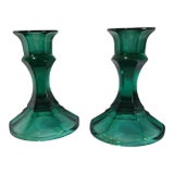Vintage North American Indiana Glass Emerald Green Pair of Candlesticks For Sale