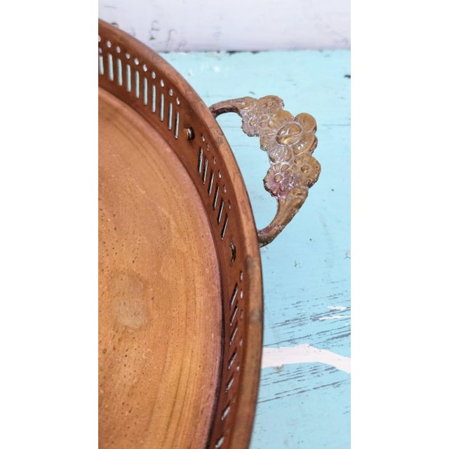 Mid Century Brass Copper Round Tray With Handles Butler Serving For Sale In Fayetteville, AR - Image 6 of 10