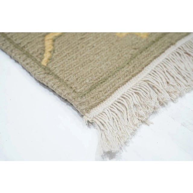 Traditional Sumak Rug 4'1'' X 6'1'' For Sale - Image 3 of 9