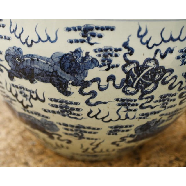 Chinese Blue and White Porcelain Planter Pots, Set of 2 For Sale - Image 10 of 12
