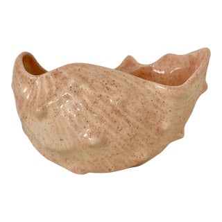 Late 20th Century Peach Seashell Planter For Sale
