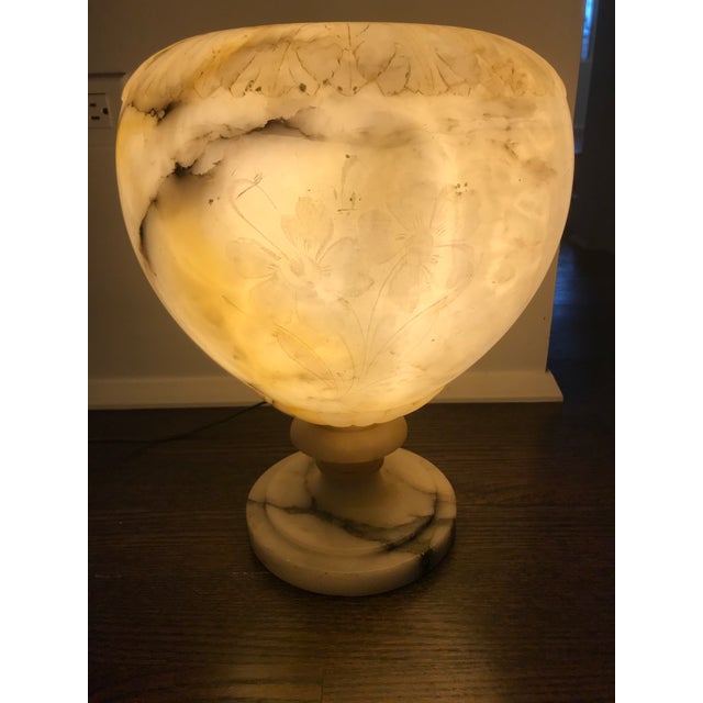 1930s Art Deco Sculptural Etched Alabaster Urn Lamp For Sale - Image 10 of 13