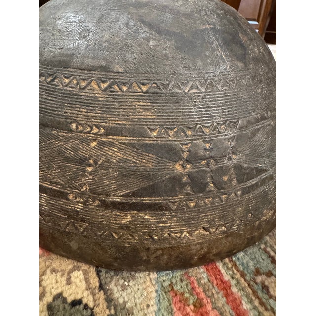 Mid-20th Century West African Hand-Carved Wooden Dinner Bowl, Likely Mali For Sale - Image 4 of 6