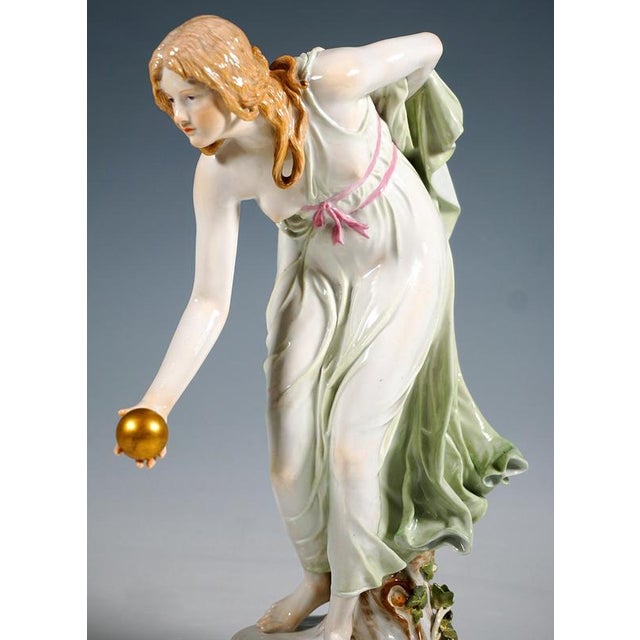 Art Nouveau Young Lady Ball Player Figurine attributed to Walter Schott for Meissen, 1900s For Sale - Image 5 of 7