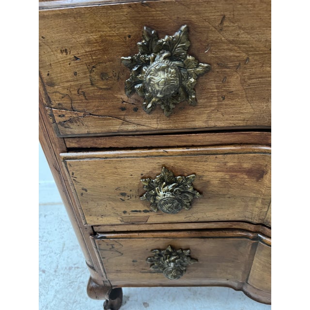 Louis XV Commode with Three Drawers in Walnut, 1700s For Sale - Image 6 of 14