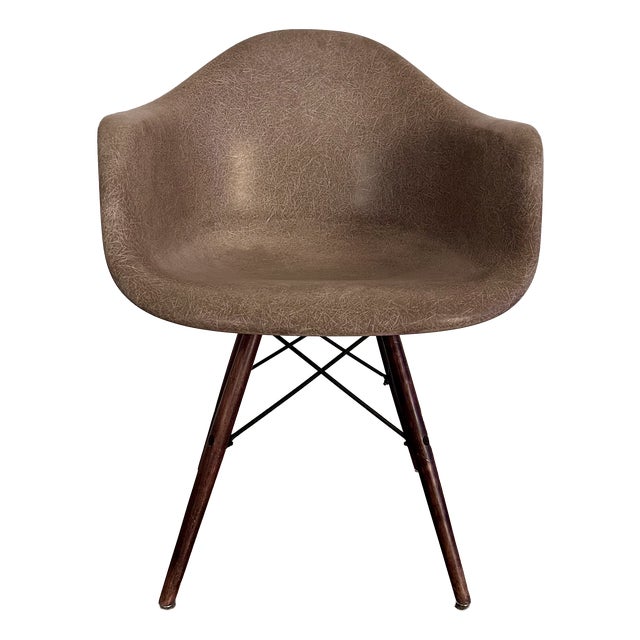 Lounge Chair with Fiberglass by Charles & Ray Eames for Herman Miller, 1950s For Sale