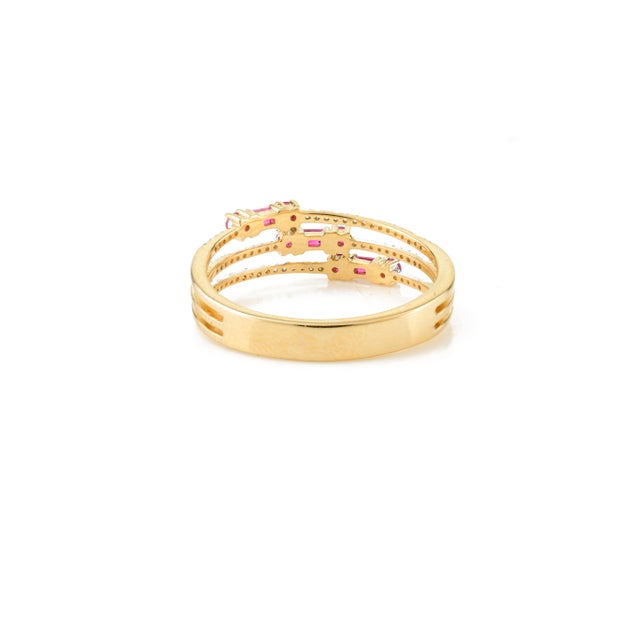 Gold Designer Ruby Diamond Wedding Band Ring Size 7 For Sale - Image 8 of 9