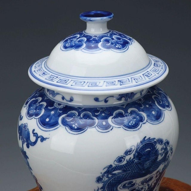Ceramic Chinese Blue and White Porcelain Dragon & Phoenix Lidded Ginger Jars Chinoiserie Decor For Sale - Image 7 of 8