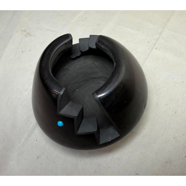 Turquoise Vintage Vida Baca Native American Zuni Carved Black Pottery Turquoise Stone Bowl For Sale - Image 8 of 10