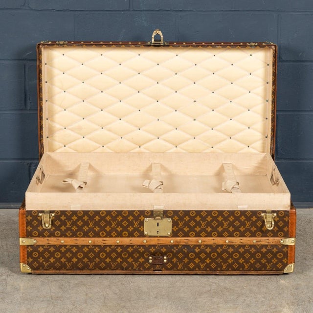 Vintage Steamer Trunk in Monogram Canvas from Louis Vuitton, France, 1930 For Sale - Image 11 of 18