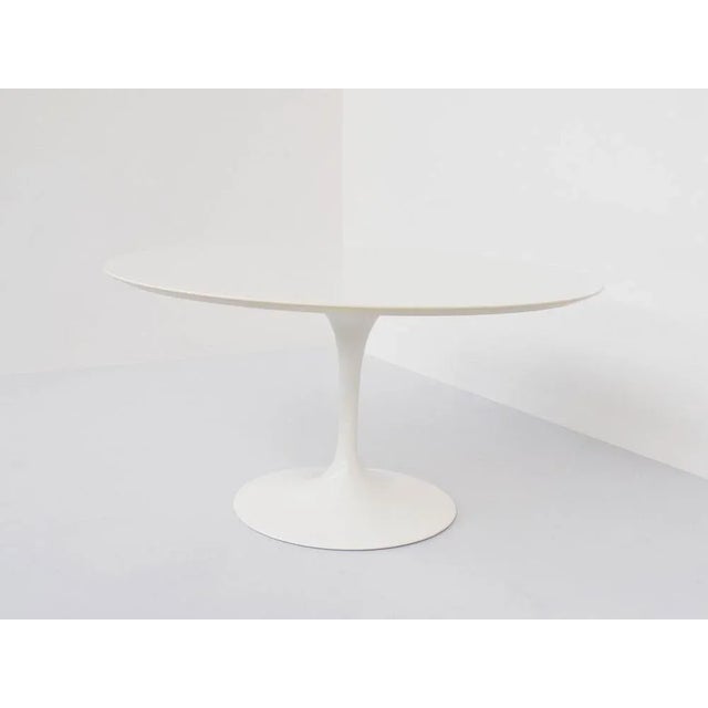 Eero Saarinen Tulip Table by Eero Saarinen for Knoll International, 1957 For Sale - Image 4 of 4
