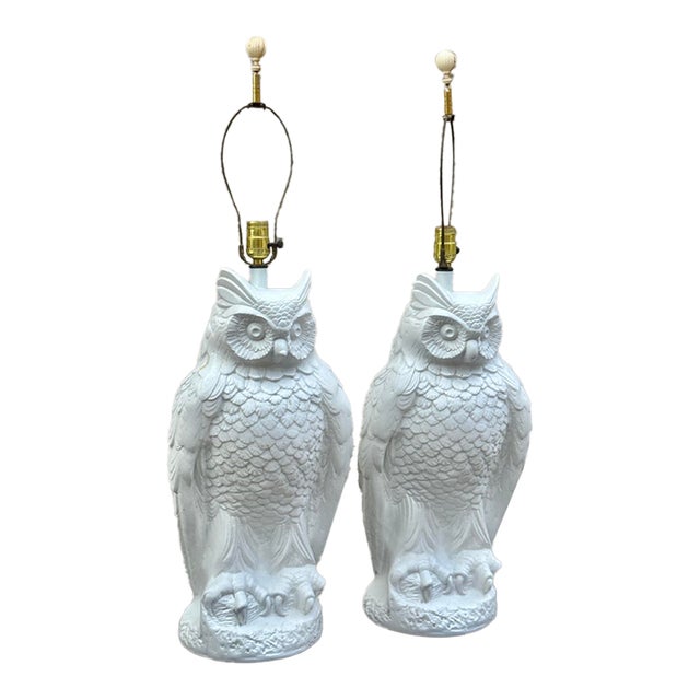 Vintage Hollywood Regency White Ceramic Owl Table Lamps - Pair For Sale