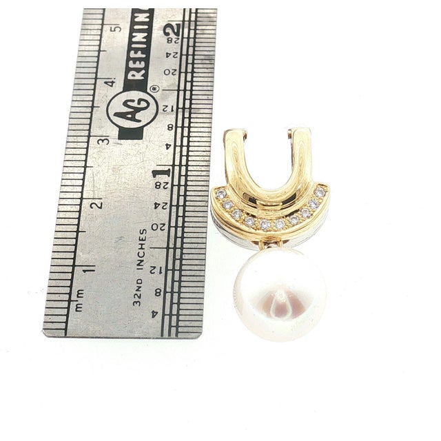 Late 20th Century Late 20th Century 18k Two Tone Pearl and Diamond Two Sided Clip Pendant For Sale - Image 5 of 5