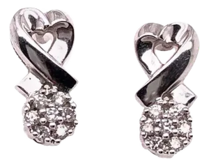 14 Karat White Gold Button Earrings With Diamonds 0.25 TDW