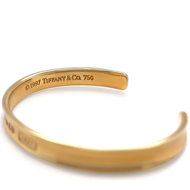 1990s Tiffany & Co. Rare Vintage 18ct Yellow Gold Return to Tiffany 1883 Cuff Bracelet 29.63g For Sale - Image 5 of 12