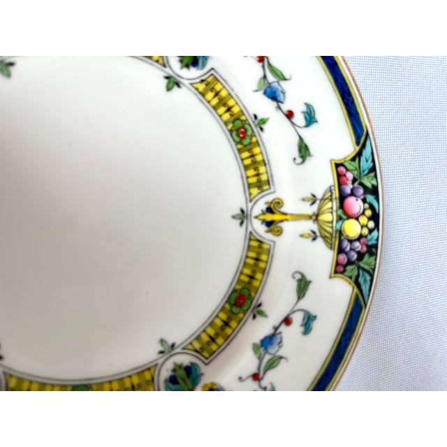1920s 1920s Royal Worcester Orlando Dessert/Bread Plates - Set of 8 For Sale - Image 5 of 7
