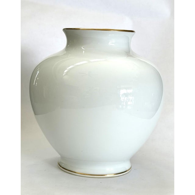1960s Fukagawa Vase With Cherry Blossoms For Sale - Image 5 of 15