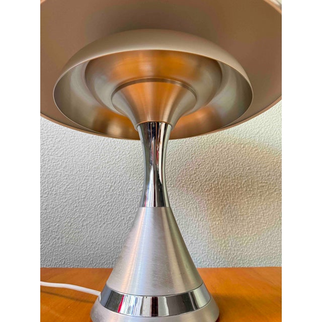Mushroom Table Lamp in Aluminum and Chrome by Luigi Massoni for Guzzini, Italy, 1970s For Sale - Image 15 of 18